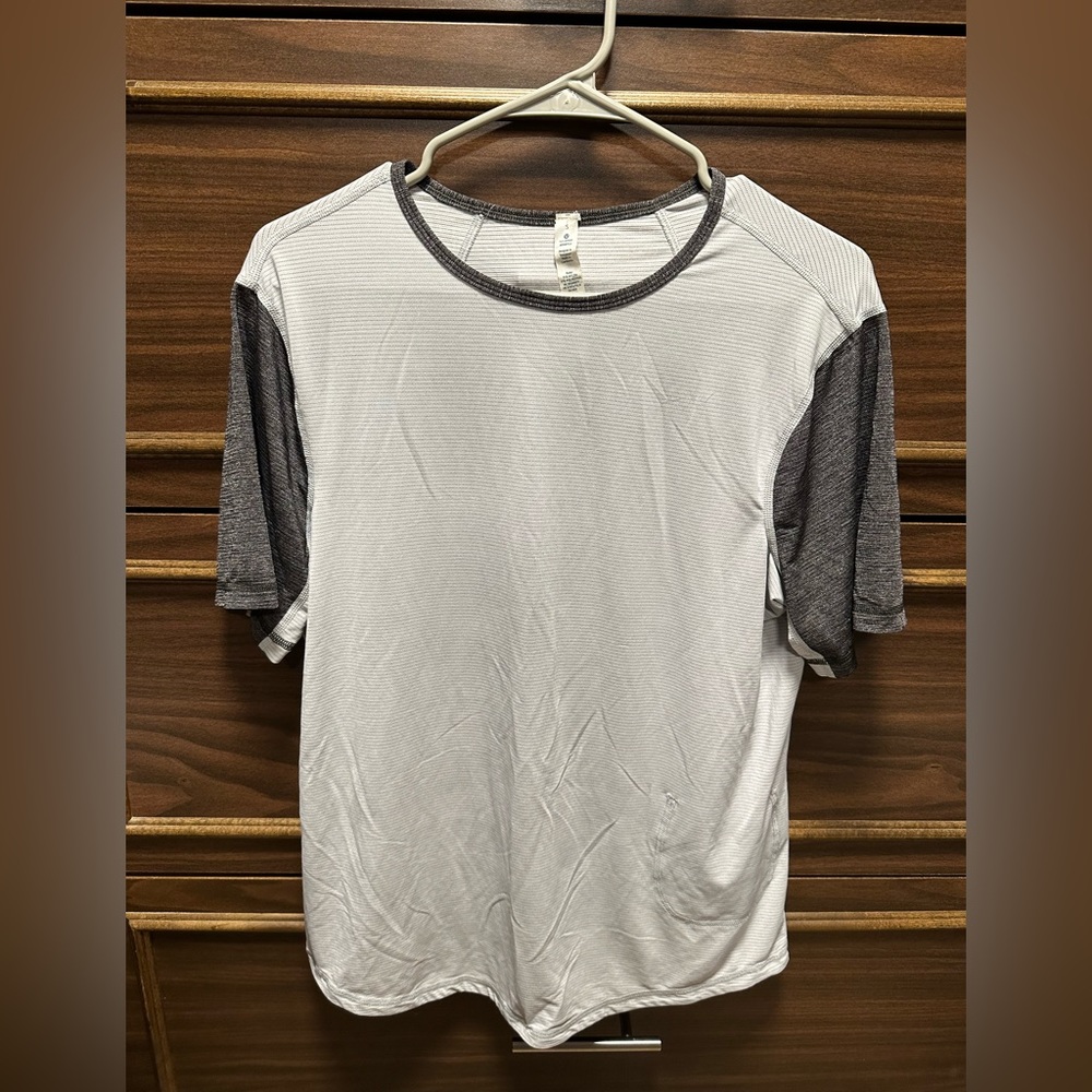 Lululemon Non-Stop Crew Size Small